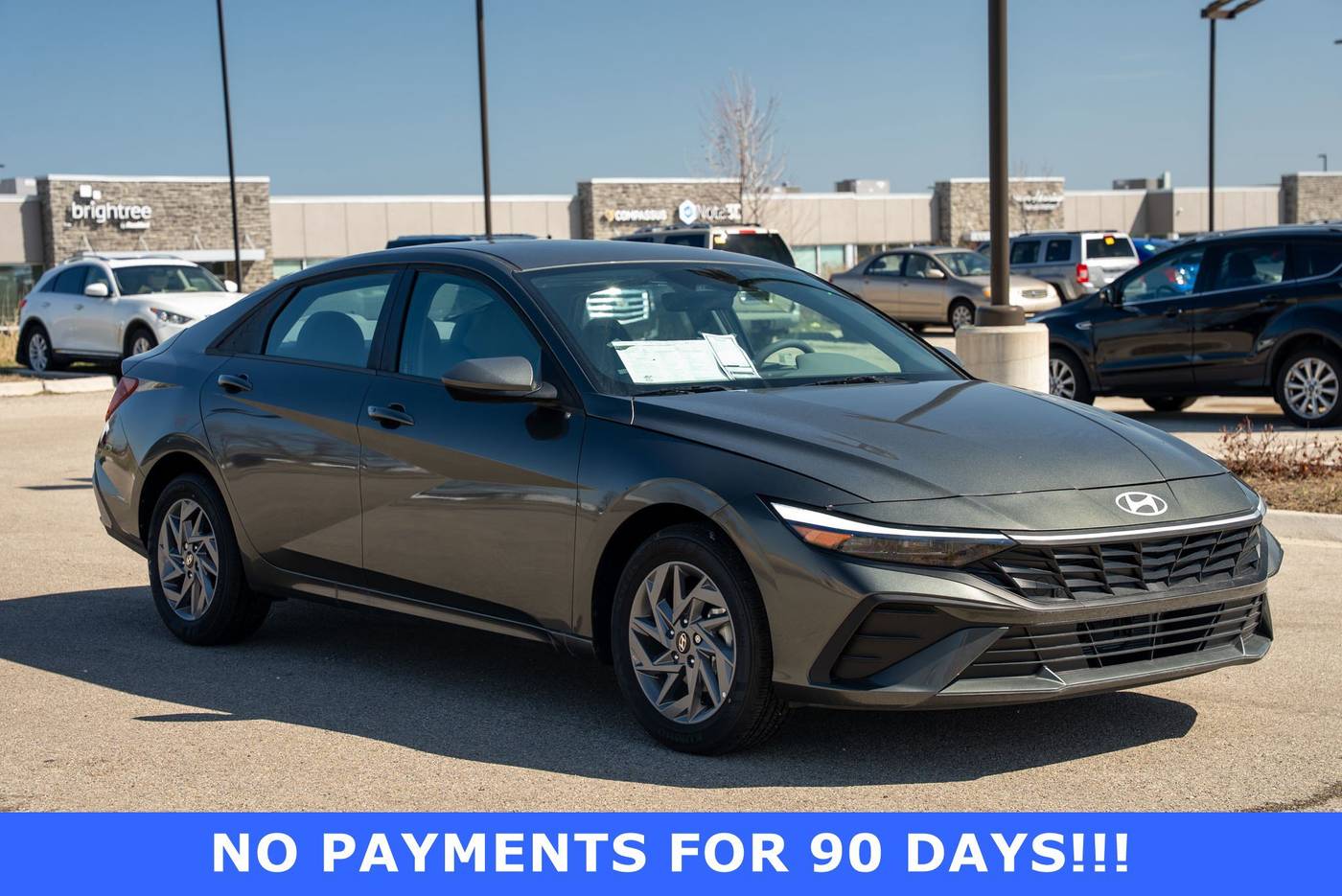 2024 Hyundai Elantra Hybrid Blue — Sedan — 270 mi — Mount Pleasant, WI