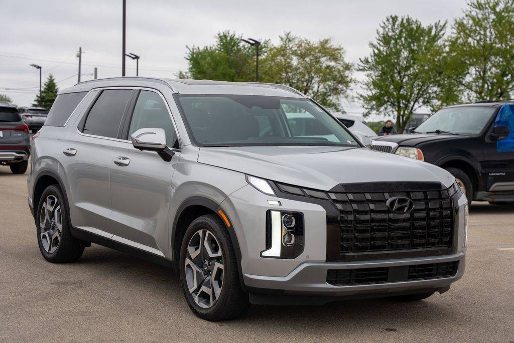 2024 Hyundai Palisade Limited — SUV — 32,590 mi — Mount Pleasant, WI