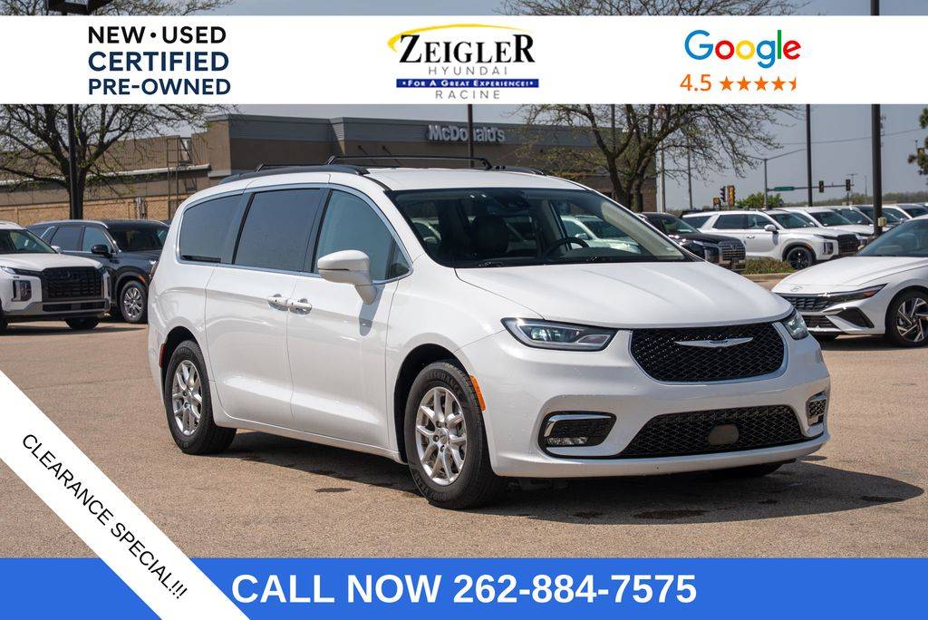 2022 Chrysler Pacifica Touring L — Minivan — 75,036 mi — Mount Pleasant, WI