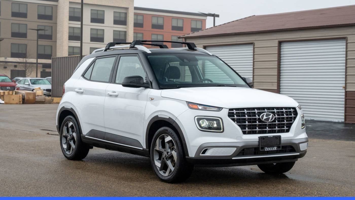 2022 Hyundai Venue Limited — SUV — 32,805 mi — Mount Pleasant, WI