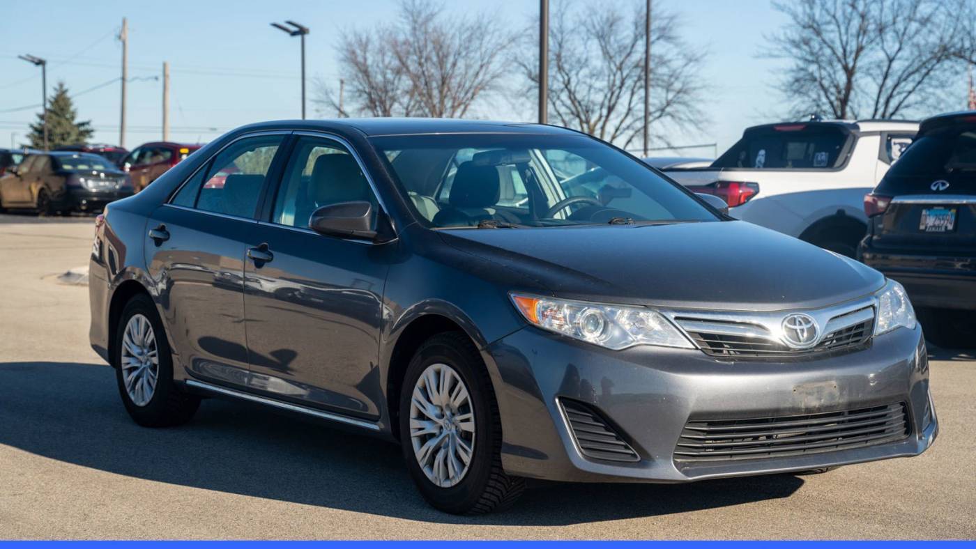 2013 Toyota Camry LE — Sedan — 104,277 mi — Mount Pleasant, WI