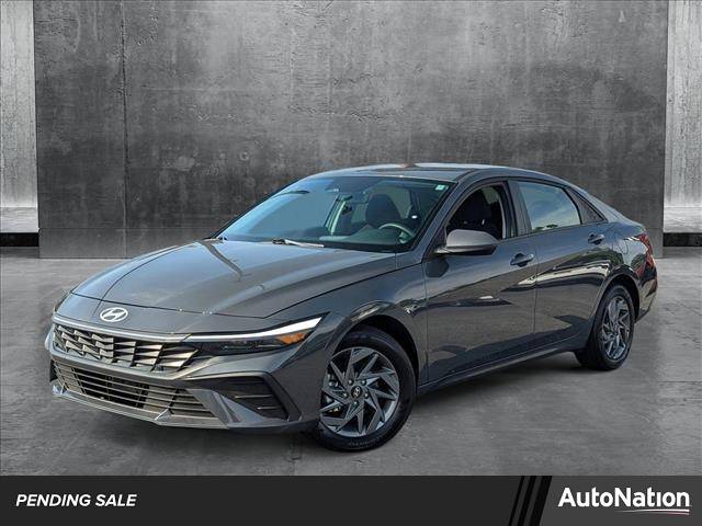2024 Hyundai Elantra Hybrid Blue — Sedan — 12,126 mi — Savannah, GA