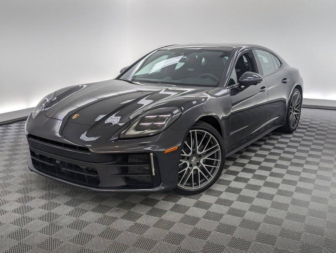 2024 Porsche Panamera Base