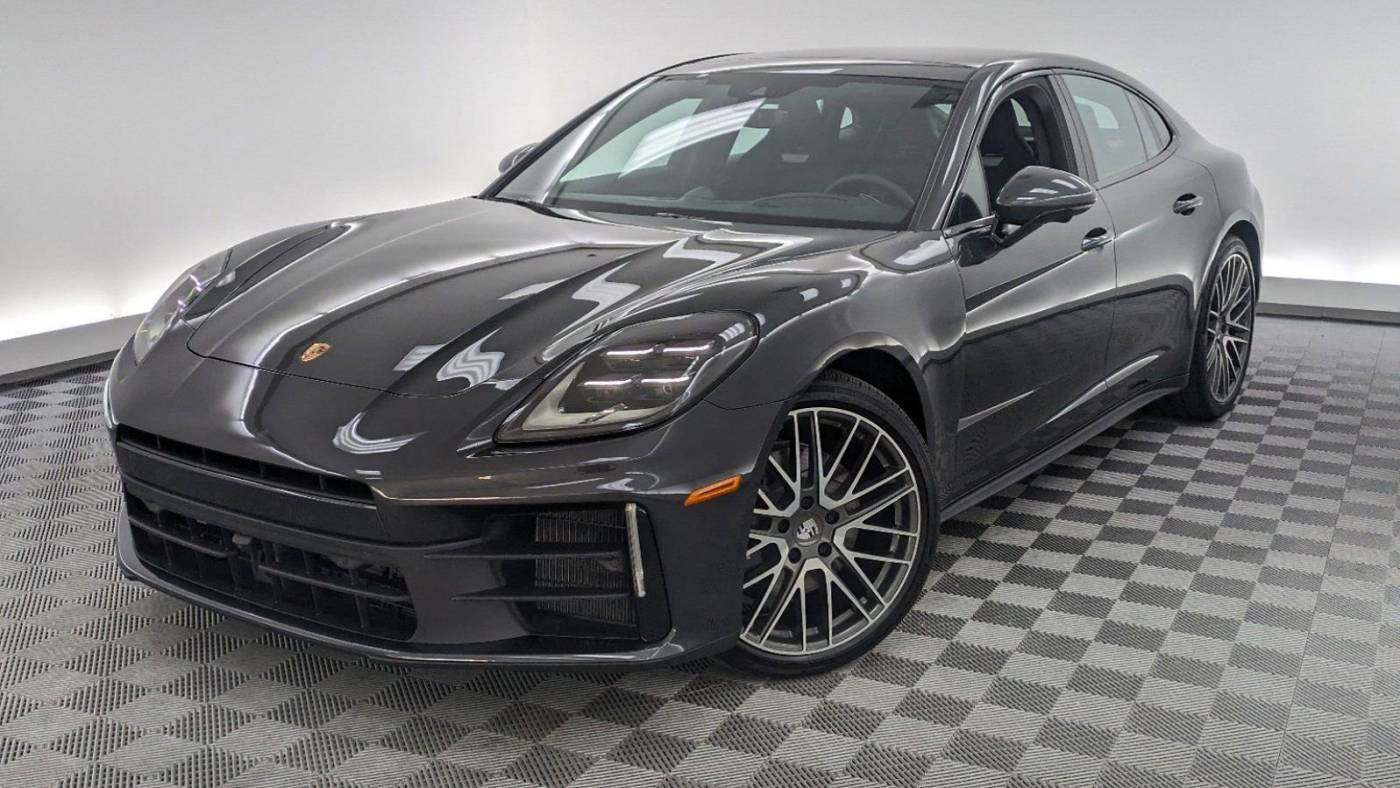 2024 Porsche Panamera Base