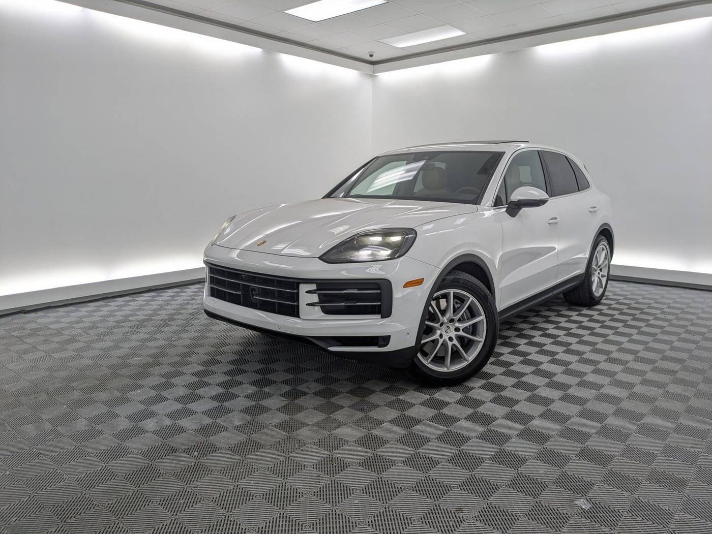 2025 Porsche Cayenne Cayenne — SUV — 5,104 mi — Hardeeville, SC