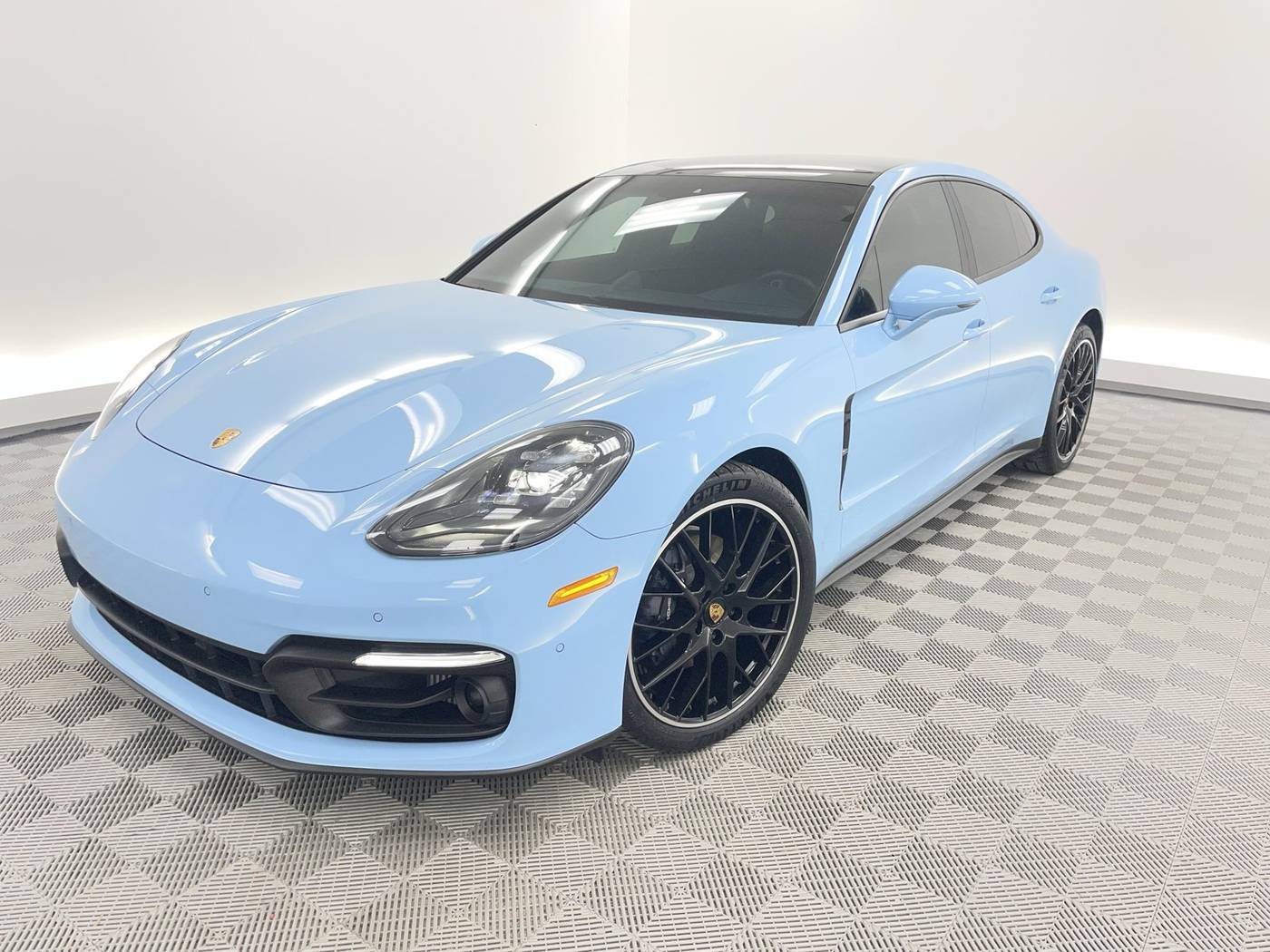 2023 Porsche Panamera