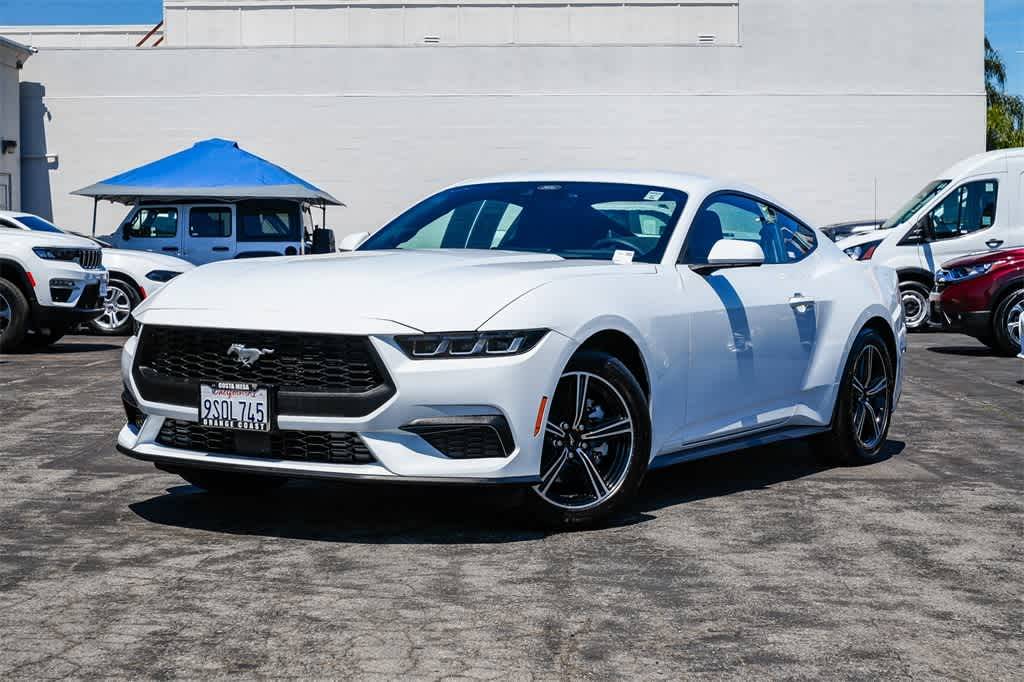 2025 Ford Mustang EcoBoost — Coupe — 425 mi — Costa Mesa, CA
