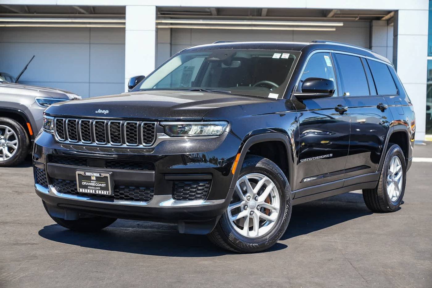 2022 Jeep Grand Cherokee Laredo — SUV — 19,620 mi — Costa Mesa, CA