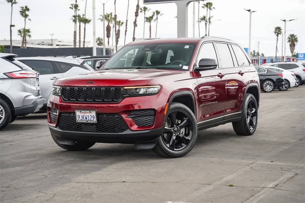 2023 Jeep Grand Cherokee Altitude — SUV — 19,564 mi — Costa Mesa, CA