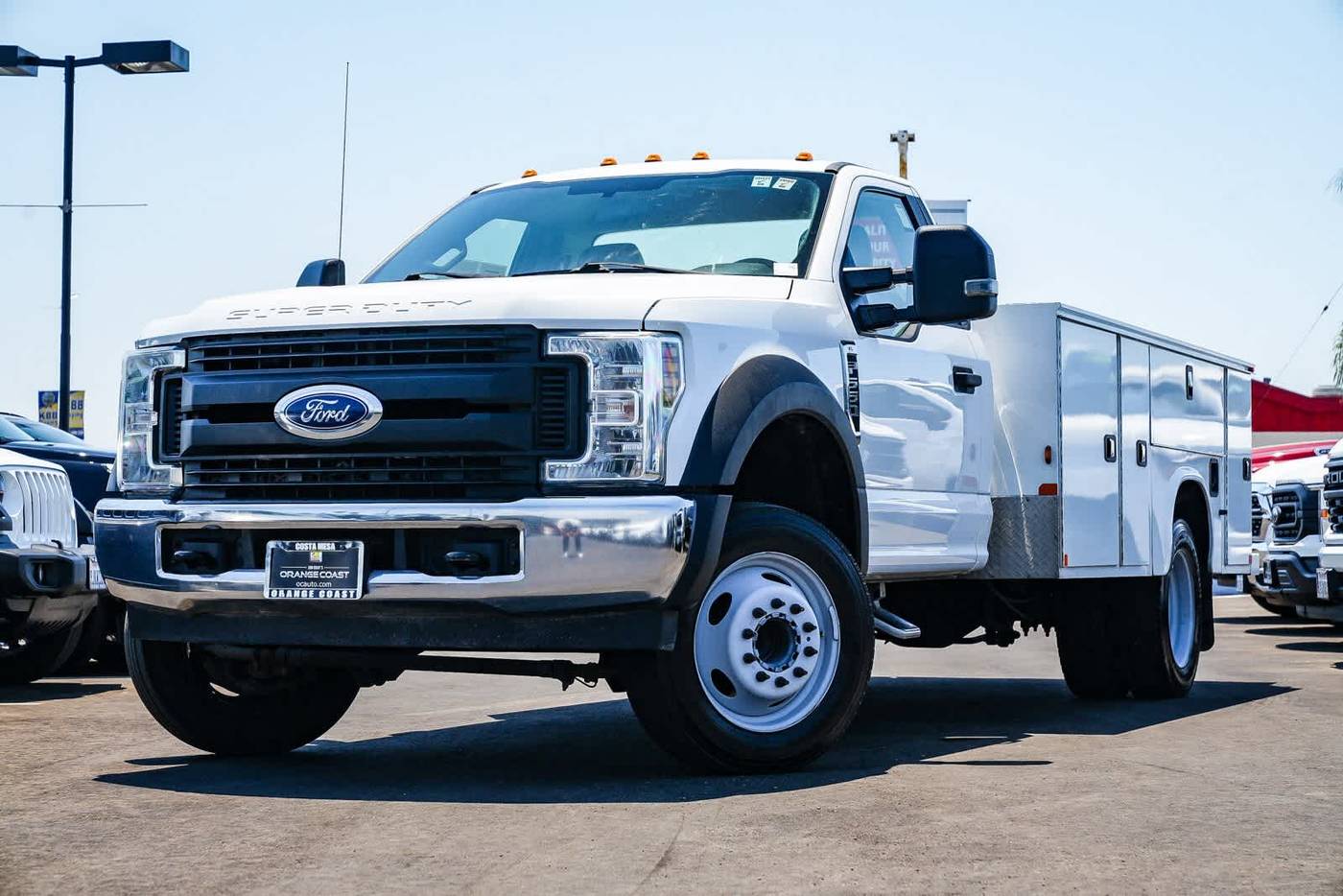 2019 Ford Super Duty F-550 Chassis Cab XL — Chassis Cab Truck — 123,625 mi — Costa Mesa, CA