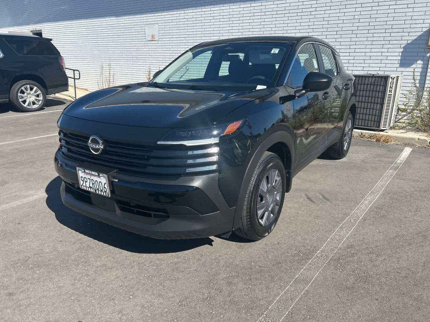 2025 Nissan Kicks S — SUV — 23,746 mi — Costa Mesa, CA