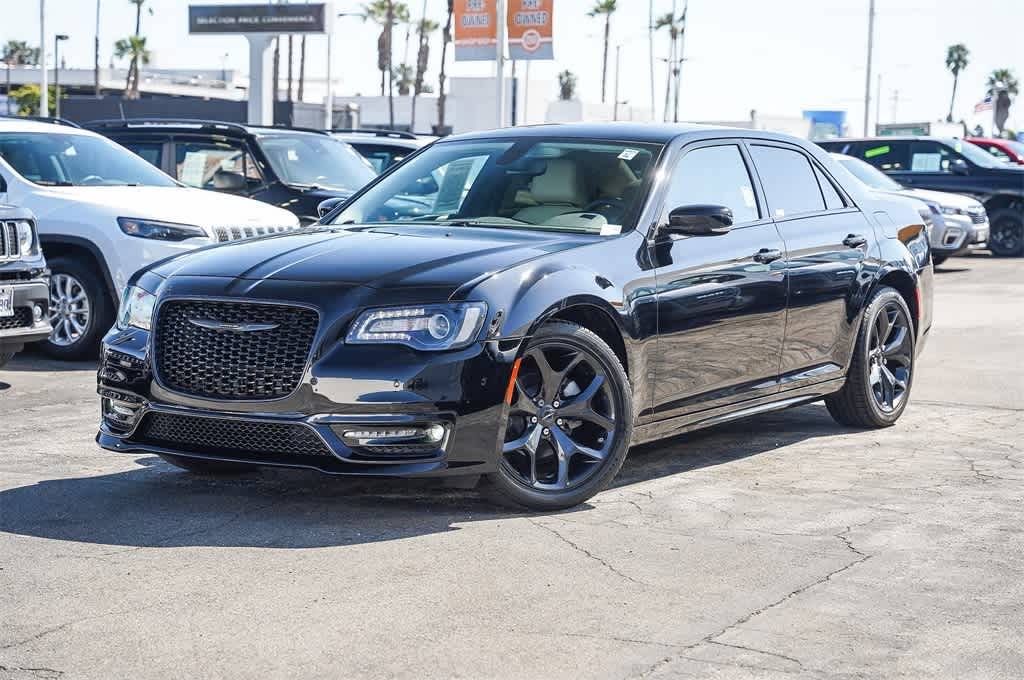 2023 Chrysler 300 Touring L — Sedan — 5,411 mi — Costa Mesa, CA