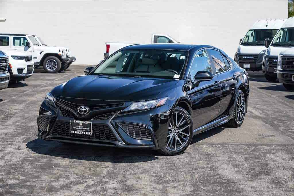 2021 Toyota Camry SE — Sedan — 49,898 mi — Costa Mesa, CA