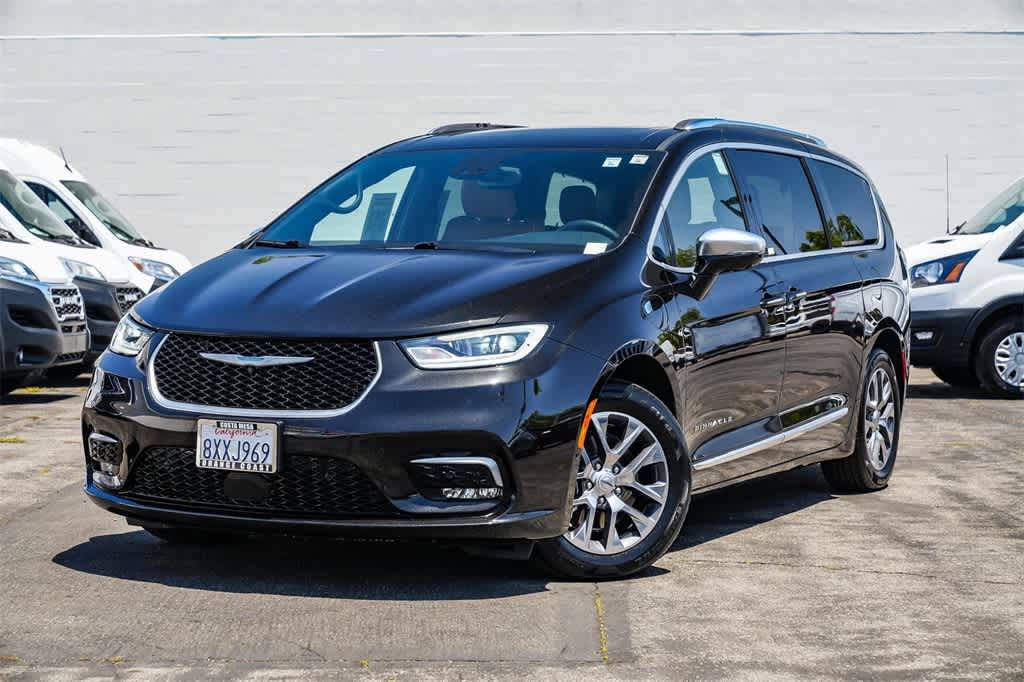 2021 Chrysler Pacifica Hybrid Pinnacle — Minivan — 26,989 mi — Costa Mesa, CA