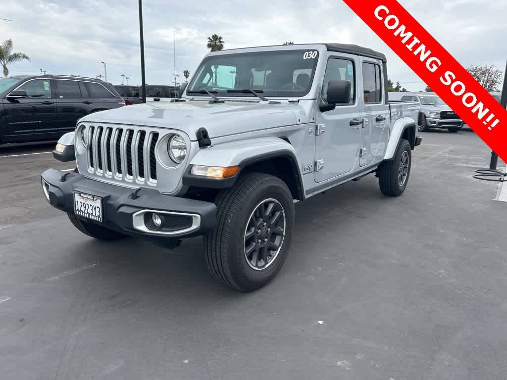 2023 Jeep Gladiator Overland — Pickup Truck — 10,877 mi — Costa Mesa, CA