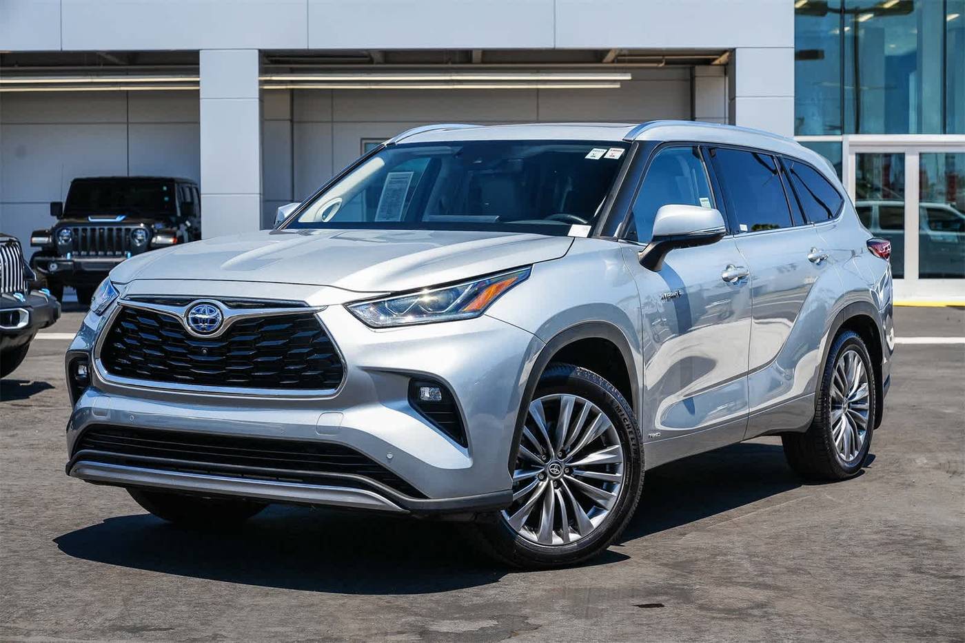 2021 Toyota Highlander Hybrid Platinum — SUV — 51,344 mi — Costa Mesa, CA