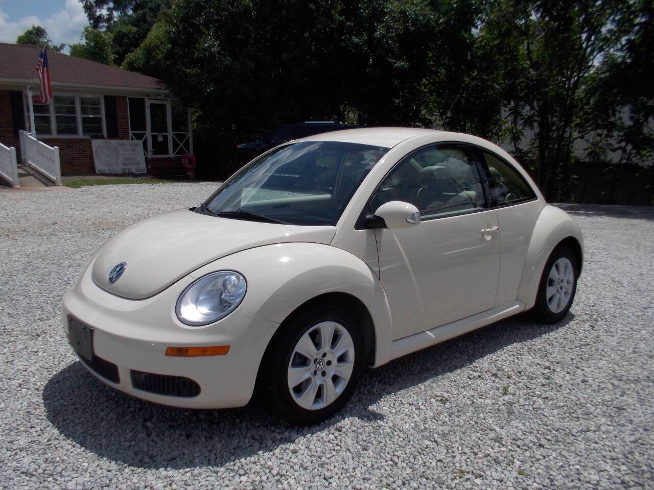 2009 Volkswagen New Beetle S — Hatchback — 104,728 mi — Spartanburg, SC