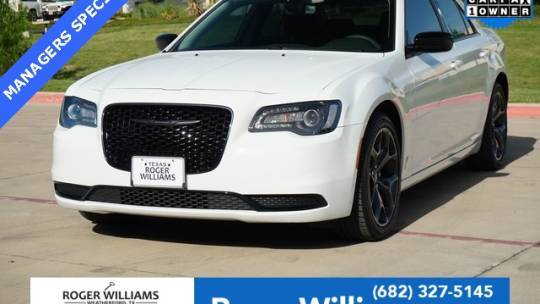 2023 Chrysler 300 Touring — Sedan — 16,271 mi — Weatherford, TX