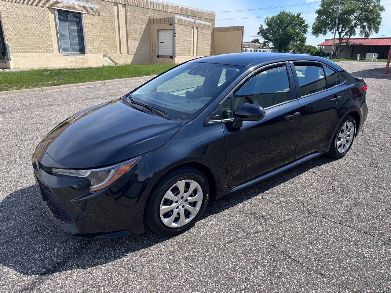 2022 Toyota Corolla LE — Sedan — 31,754 mi — Eden Prairie, MN