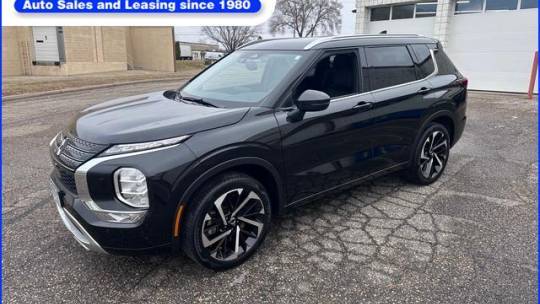 2022 Mitsubishi Outlander SEL Special Edition — SUV — 21,390 mi — Eden Prairie, MN