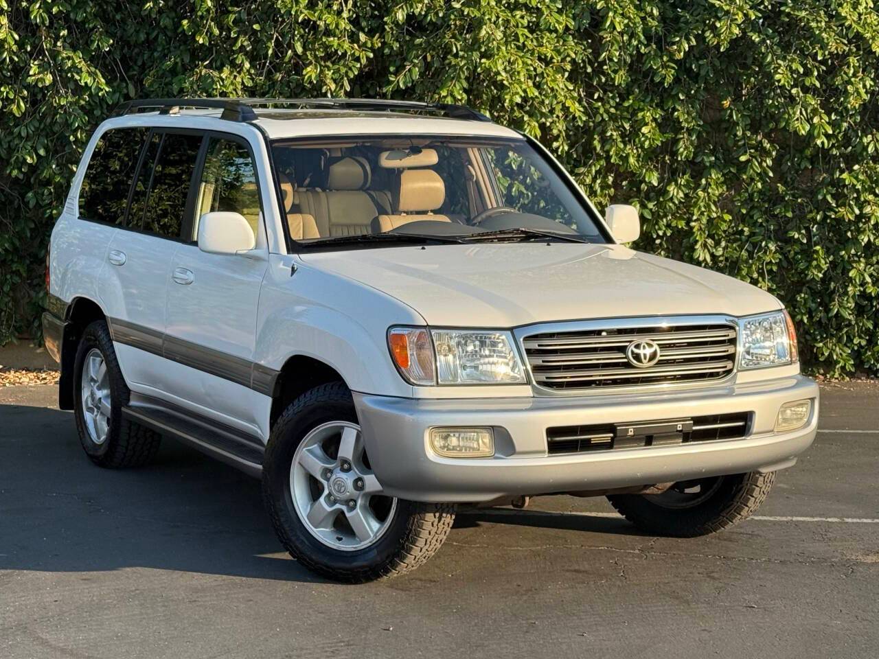 2005 Toyota Land Cruiser Base