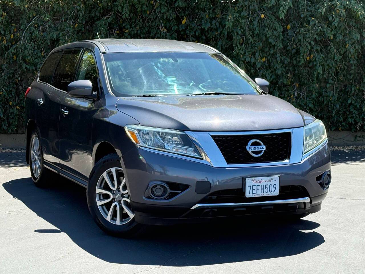 2014 Nissan Pathfinder S — SUV — 118,682 mi — Sacramento, CA
