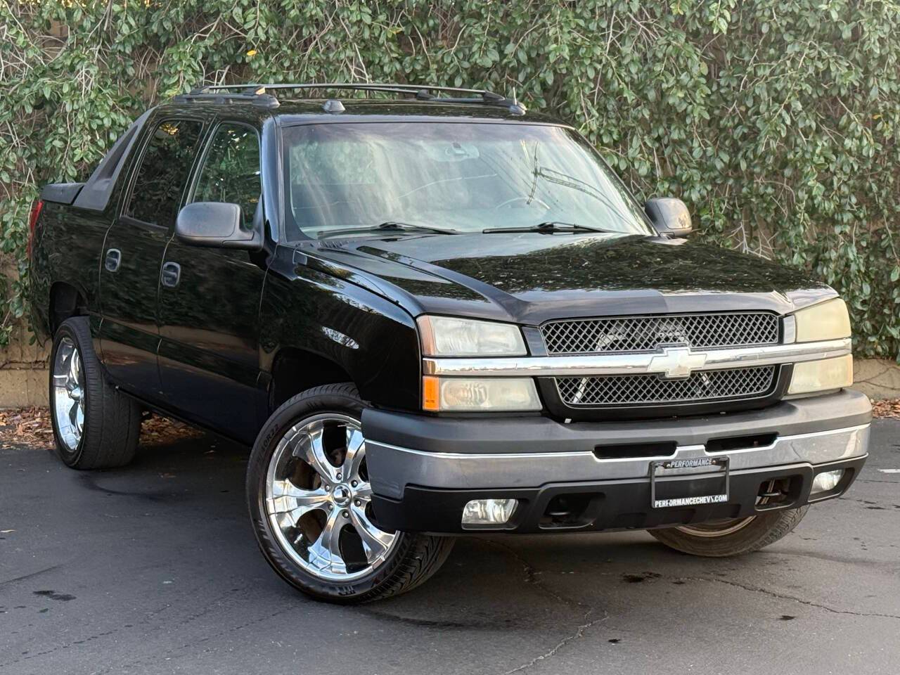 2004 Chevrolet Avalanche Base — Pickup Truck — 146,481 mi — Sacramento, CA