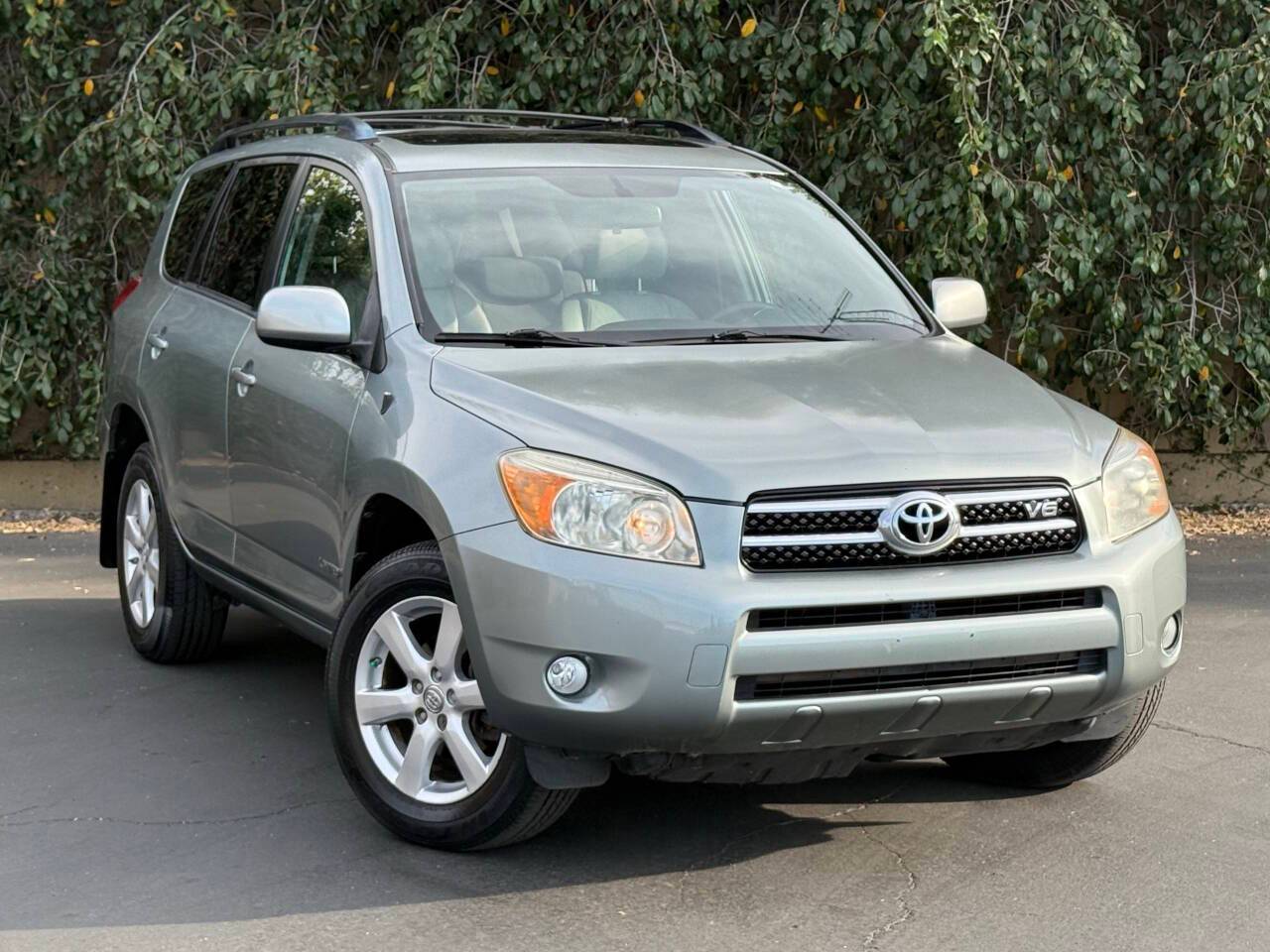 2007 Toyota RAV4 Limited V6 — SUV — 67,812 mi — Sacramento, CA