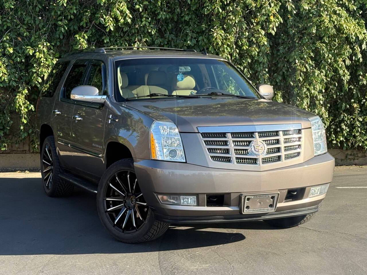 2013 Cadillac Escalade Luxury — SUV — 91,120 mi — Sacramento, CA