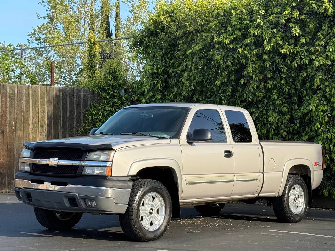 2005 Chevrolet Silverado 1500 Z71 — Pickup Truck — 177,807 mi — Sacramento, CA
