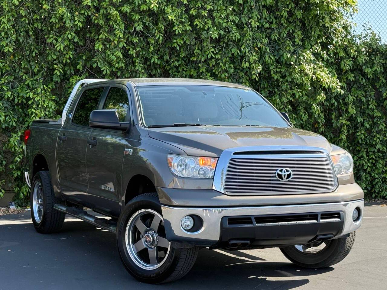 2011 Toyota Tundra Base — Pickup Truck — 233,327 mi — Sacramento, CA