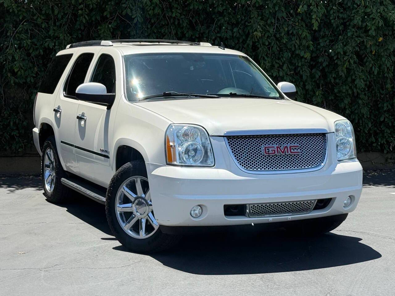 2013 GMC Yukon Denali — SUV — 128,884 mi — Sacramento, CA
