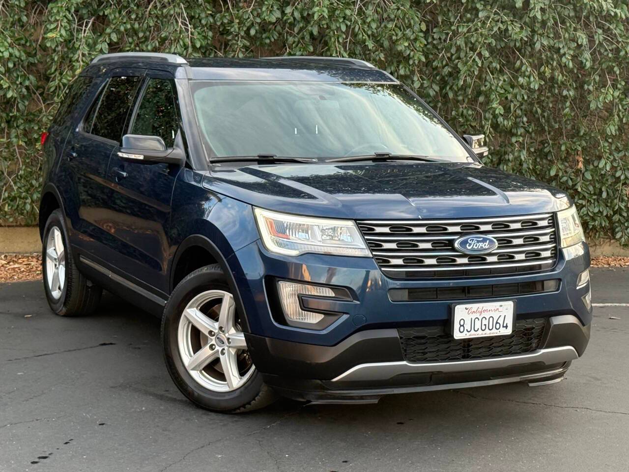 2017 Ford Explorer XLT — SUV — 125,015 mi — Sacramento, CA