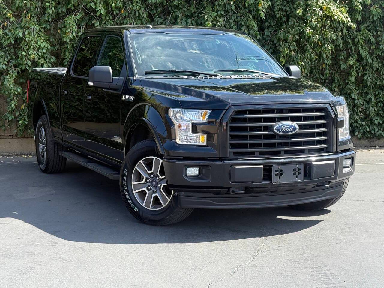 2017 Ford F-150 XLT — Pickup Truck — 142,252 mi — Sacramento, CA