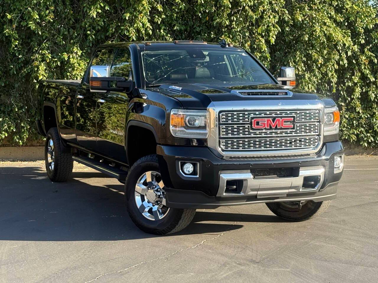 2019 GMC Sierra 3500HD Denali — Pickup Truck — 170,501 mi — Sacramento, CA