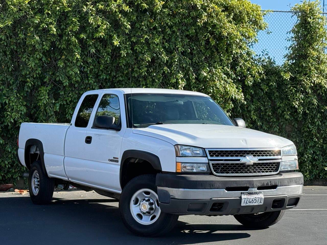 2005 Chevrolet Silverado 2500HD LT — Pickup Truck — 169,355 mi — Sacramento, CA