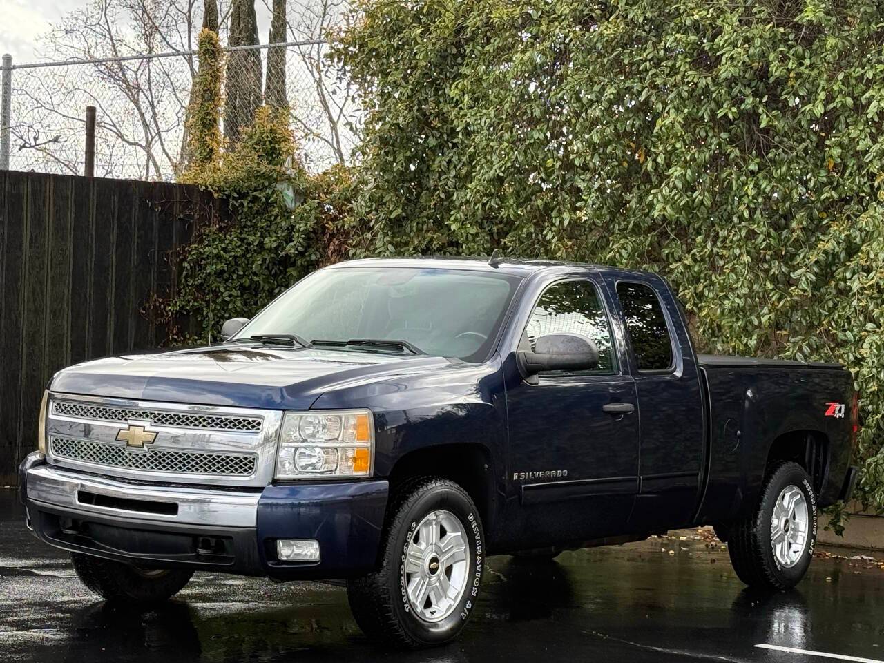 2009 Chevrolet Silverado 1500 LT — Pickup Truck — 152,234 mi — Sacramento, CA