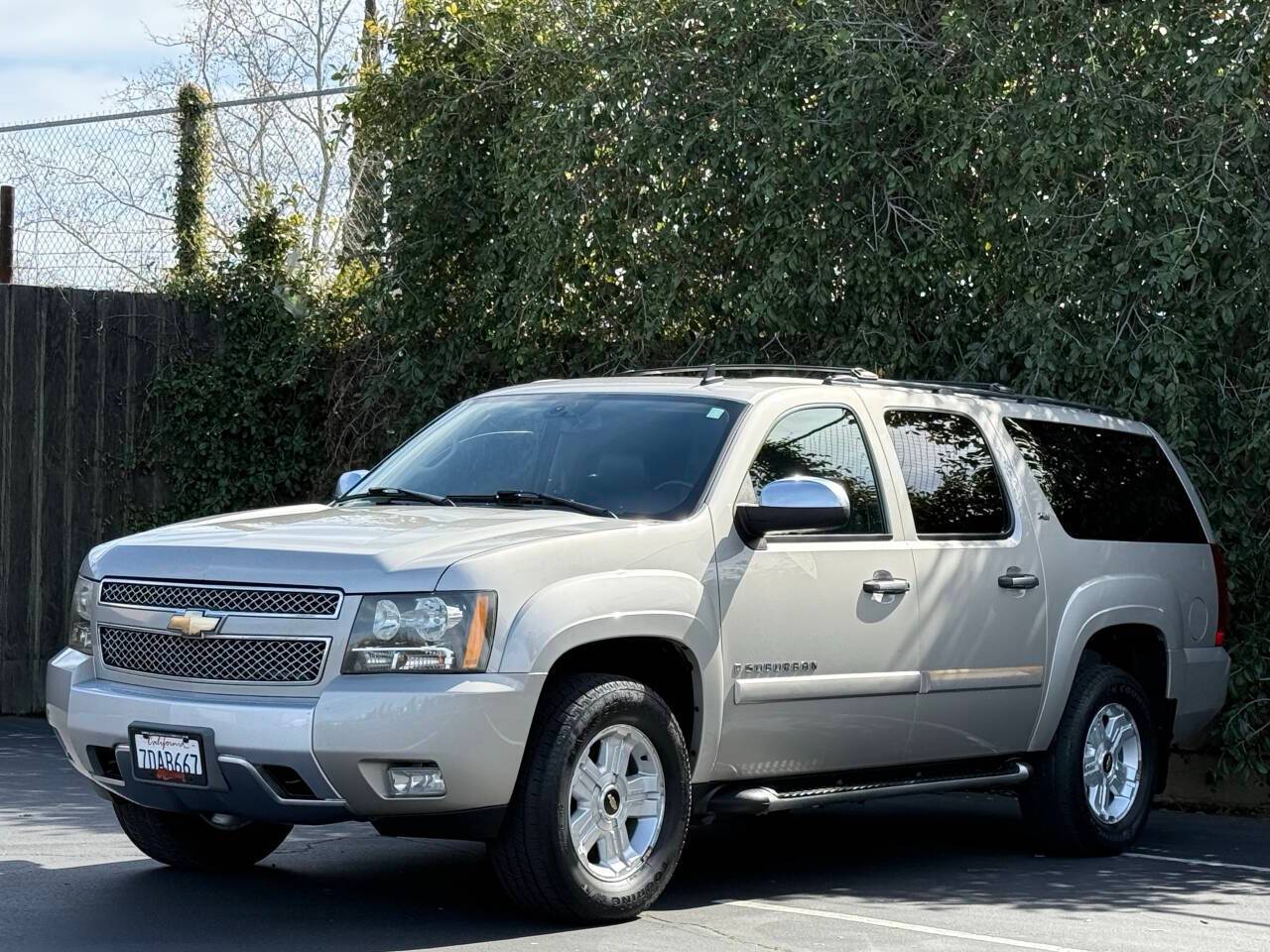 2008 Chevrolet Suburban LTZ — SUV — 137,234 mi — Sacramento, CA
