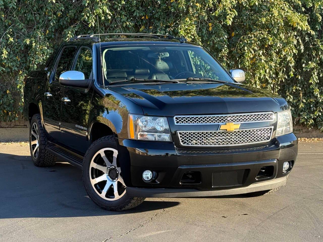 2013 Chevrolet Avalanche LTZ — Pickup Truck — 197,866 mi — Sacramento, CA