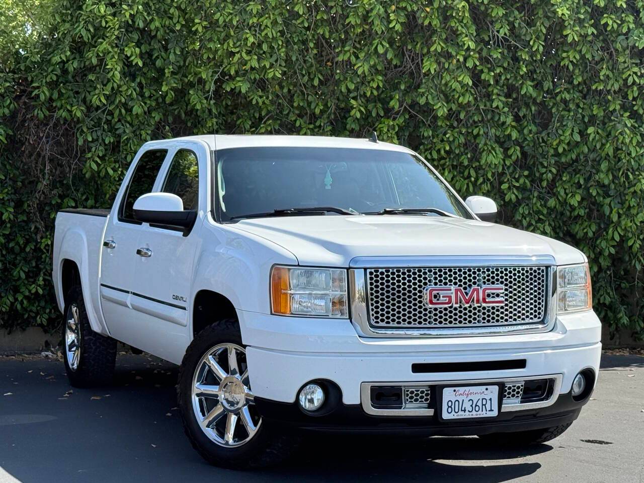 2010 GMC Sierra 1500 Denali — Pickup Truck — 138,150 mi — Sacramento, CA