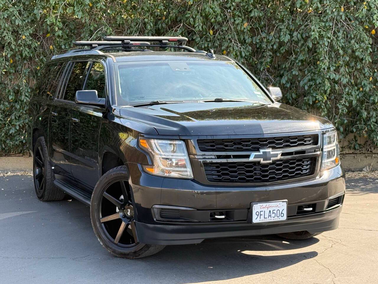 2018 Chevrolet Suburban LT — SUV — 98,045 mi — Sacramento, CA