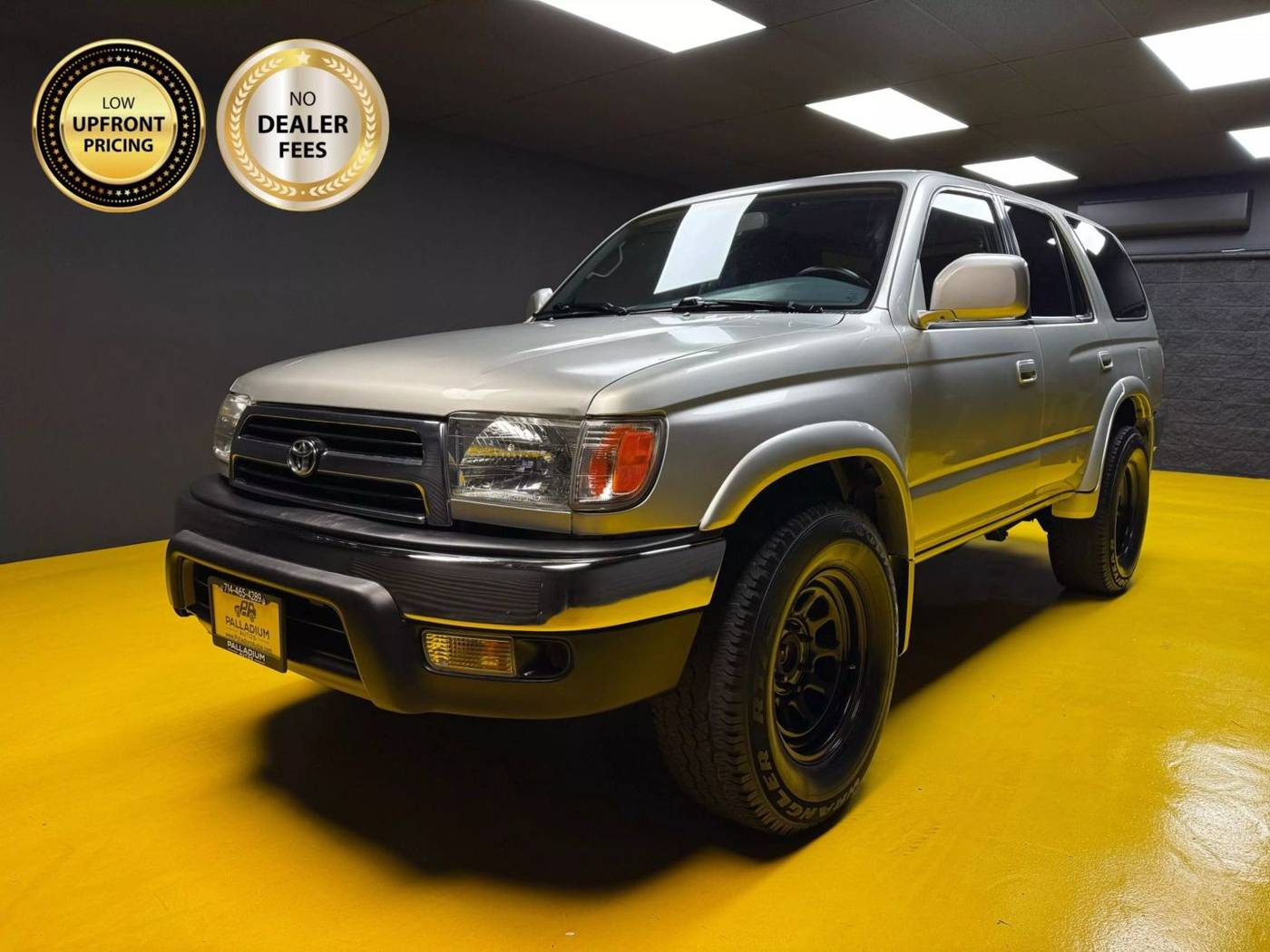 2000 Toyota 4Runner SR5 — SUV — 188,184 mi — S Anaheim, CA