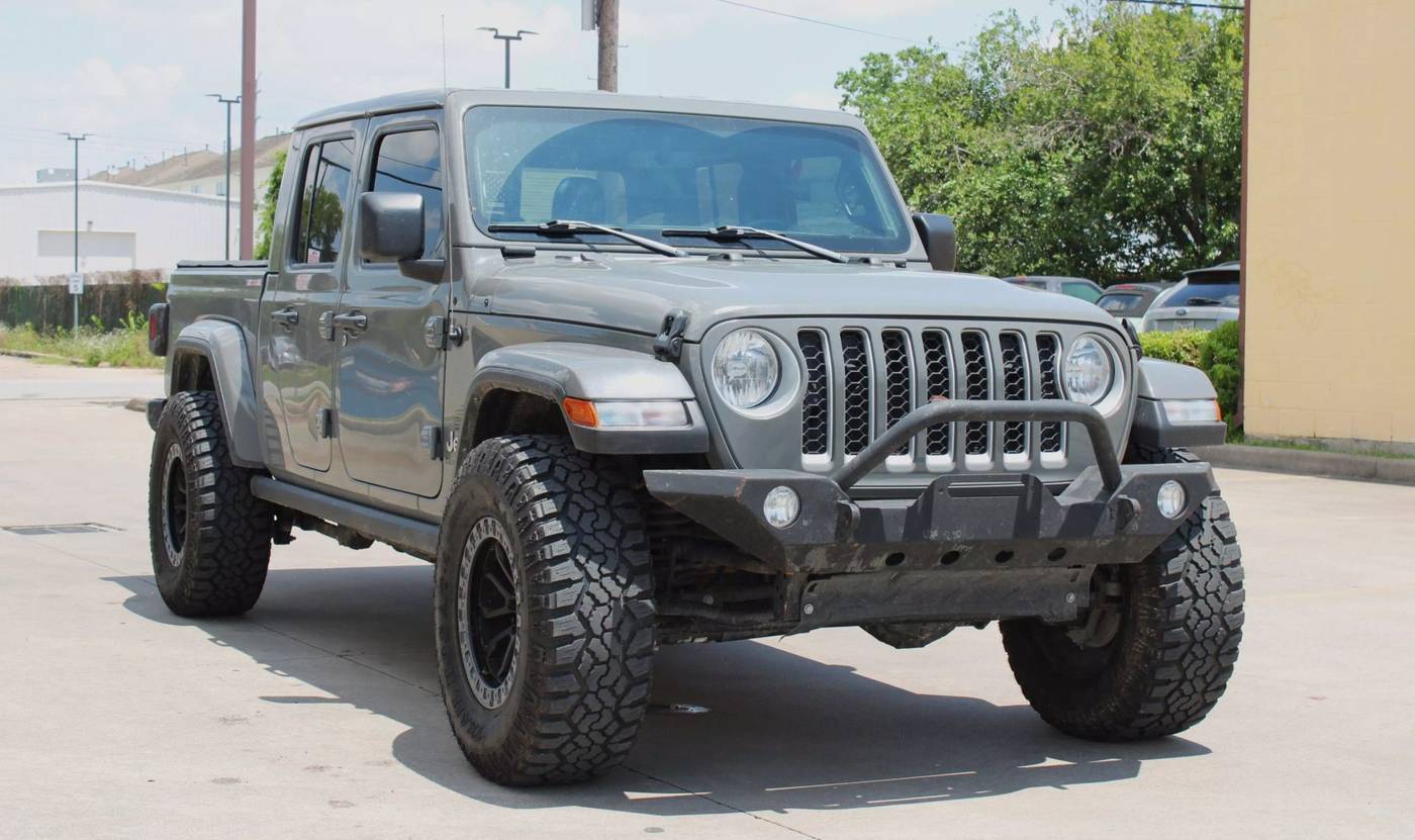 2022 Jeep Gladiator Overland — Pickup Truck — 47,170 mi — Houston, TX