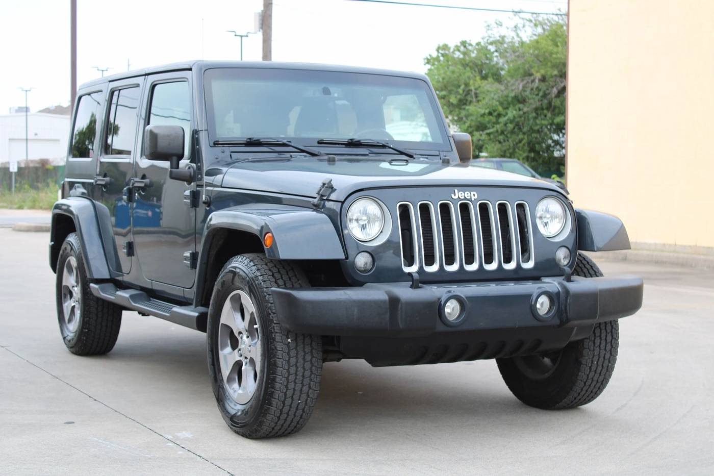 2016 Jeep Wrangler Sahara — SUV — 137,535 mi — Houston, TX
