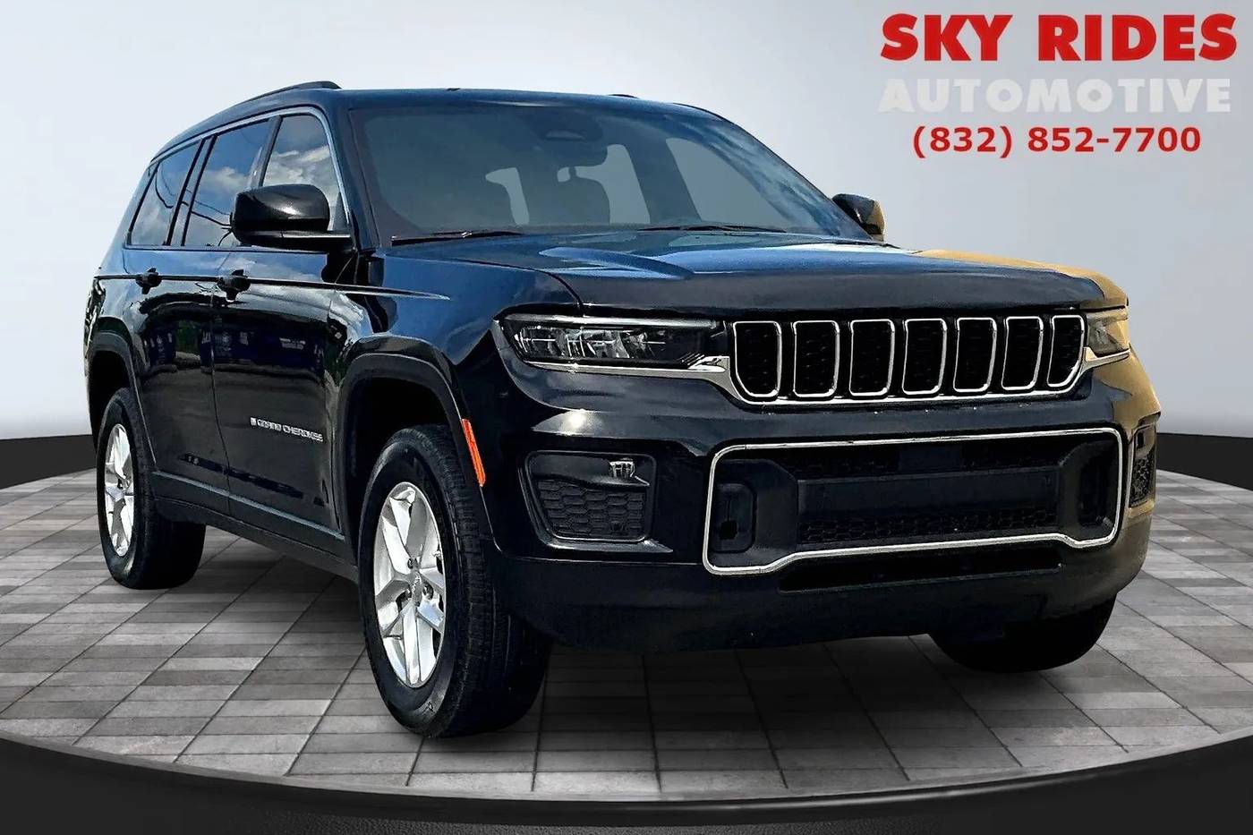2025 Jeep Grand Cherokee Laredo — SUV — 31,855 mi — Houston, TX