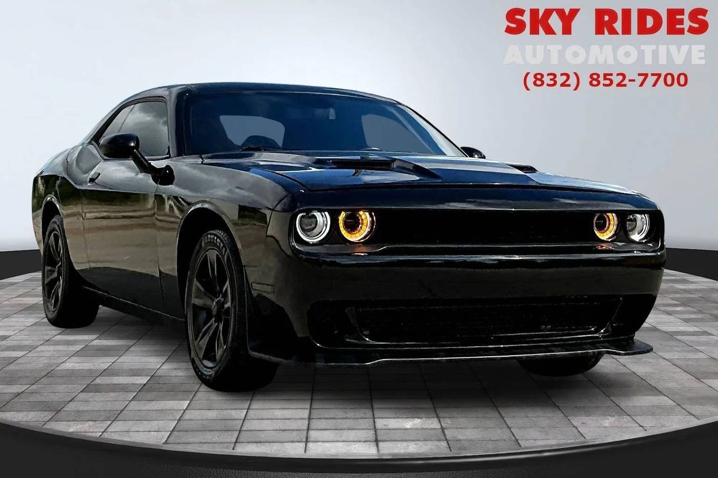 2019 Dodge Challenger SXT — Coupe — 96,959 mi — Houston, TX