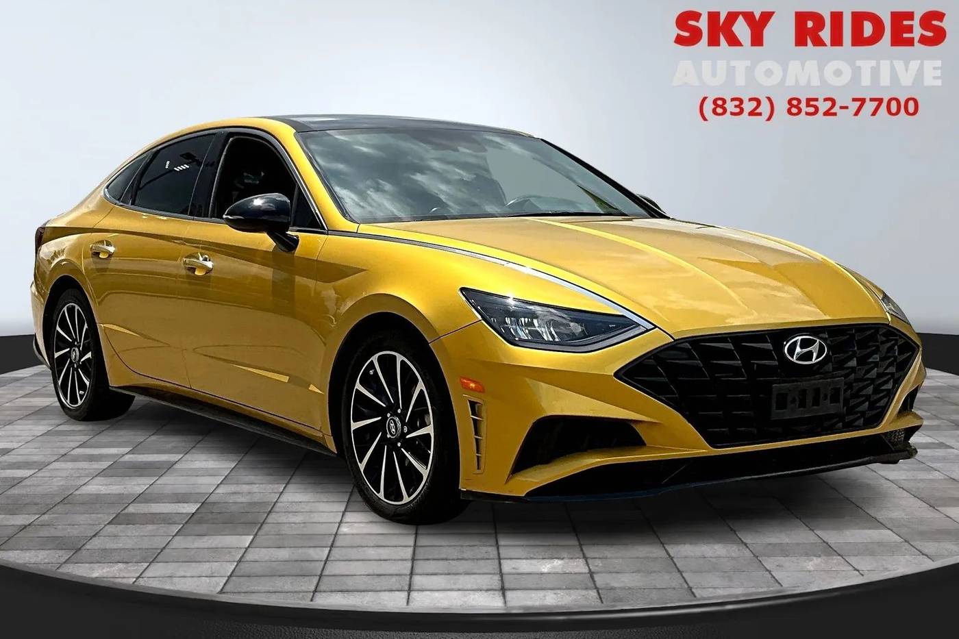 2020 Hyundai Sonata SEL Plus — Sedan — 102,701 mi — Houston, TX