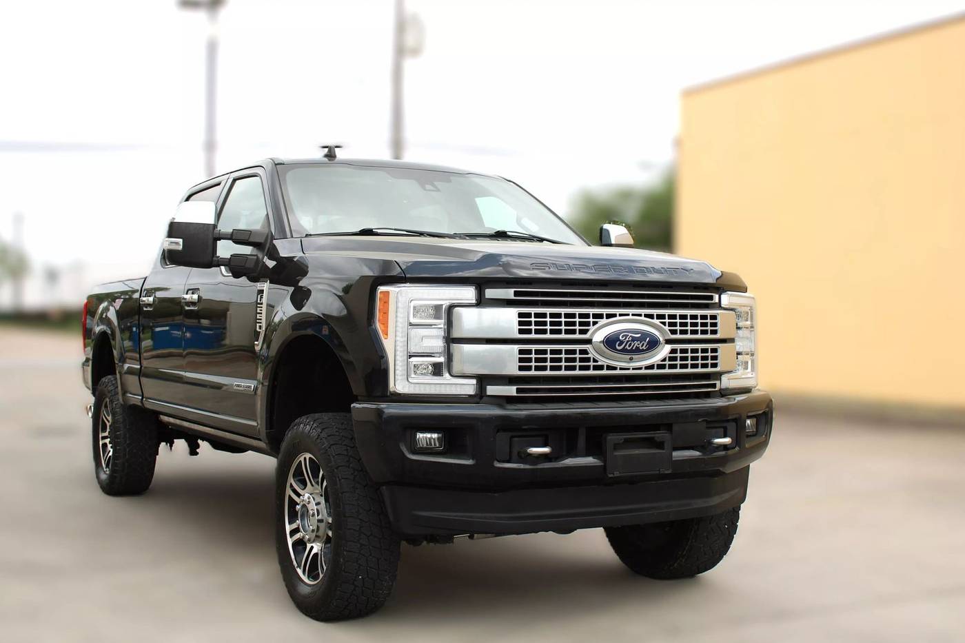 2019 Ford Super Duty F-250 Platinum — Pickup Truck — 162,568 mi — Houston, TX