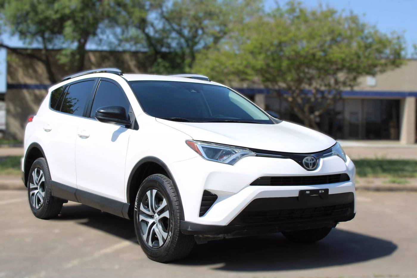 2018 Toyota RAV4 LE — SUV — 76,778 mi — Houston, TX