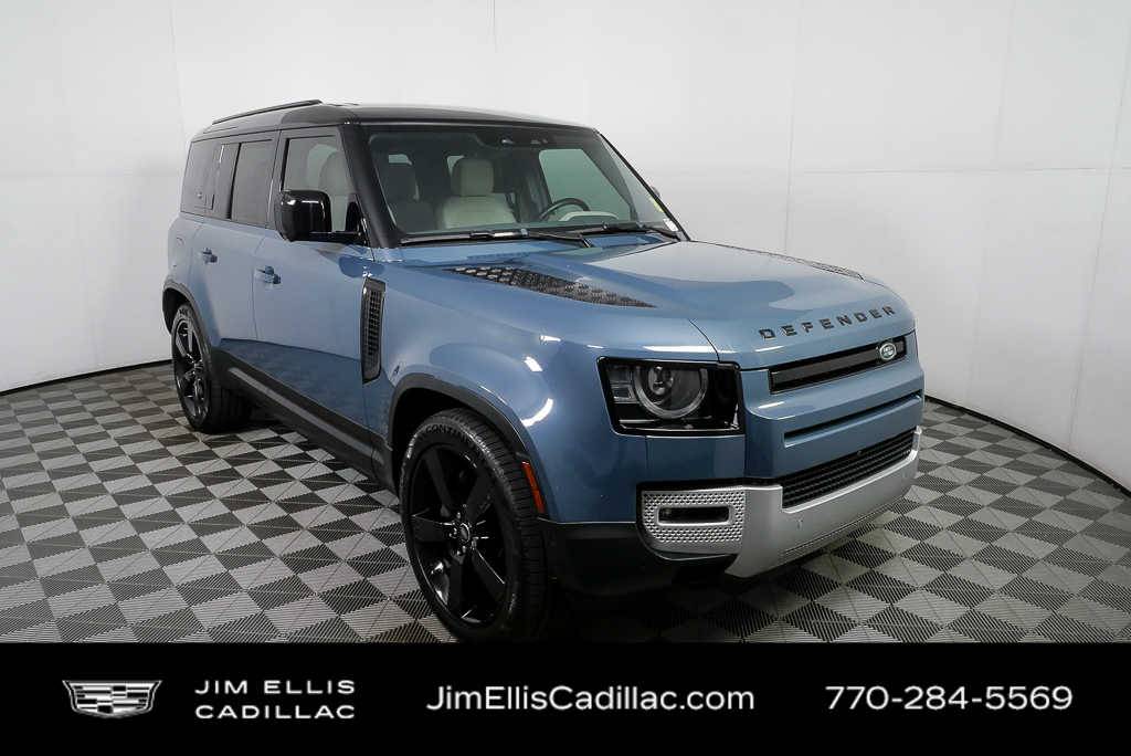2023 Land Rover Defender SE